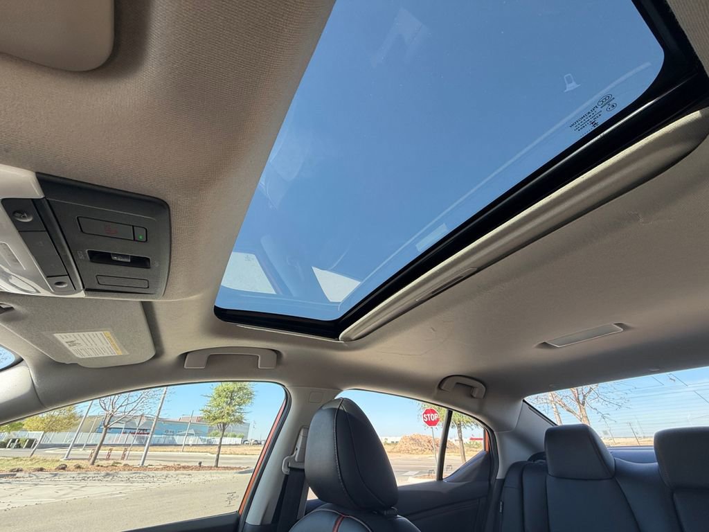 Used 2025 Nissan Sentra SR w/ SR Premium Package image 22