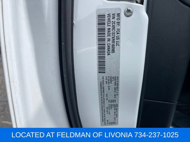 Used 2024 Chrysler Pacifica Limited FWD image 10