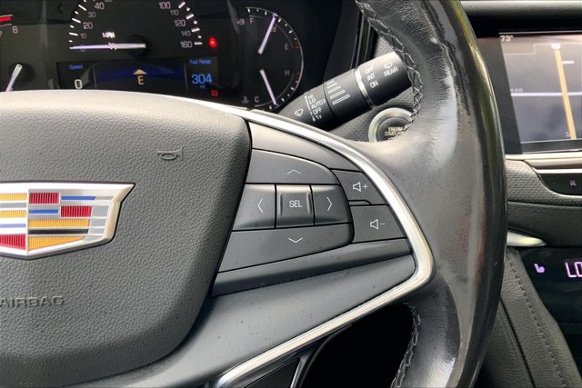 Used 2018 Cadillac XT5 Luxury w/ Driver Awareness Package AWD/4WD image 19