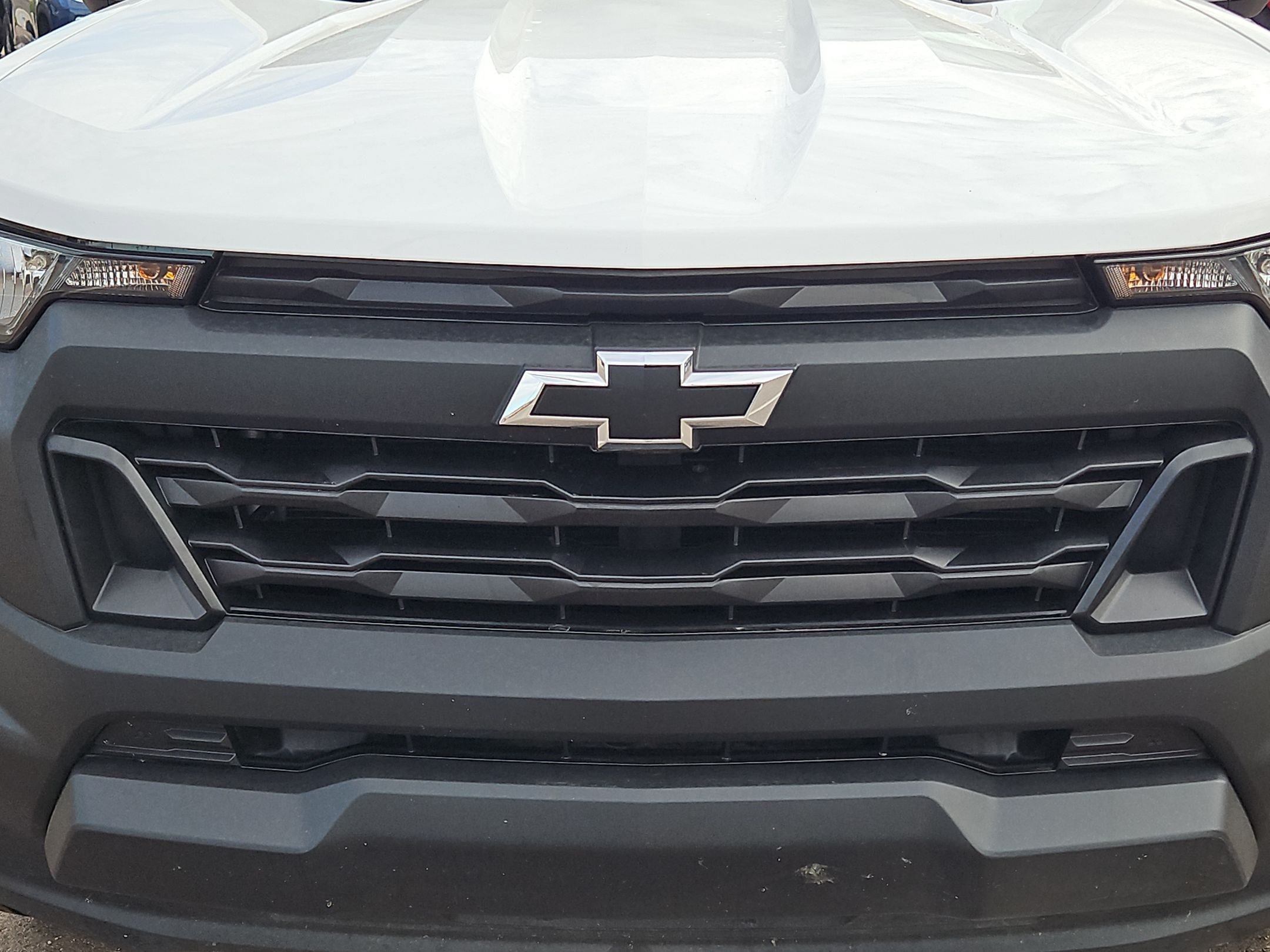 Used 2025 Chevrolet Colorado W/T w/ Advanced Trailering Package RWD image 9