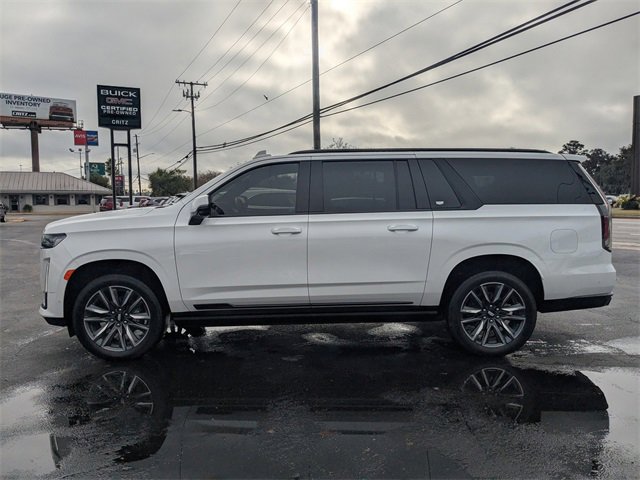 Used 2022 Cadillac Escalade ESV Sport w/ Touring Package image 8