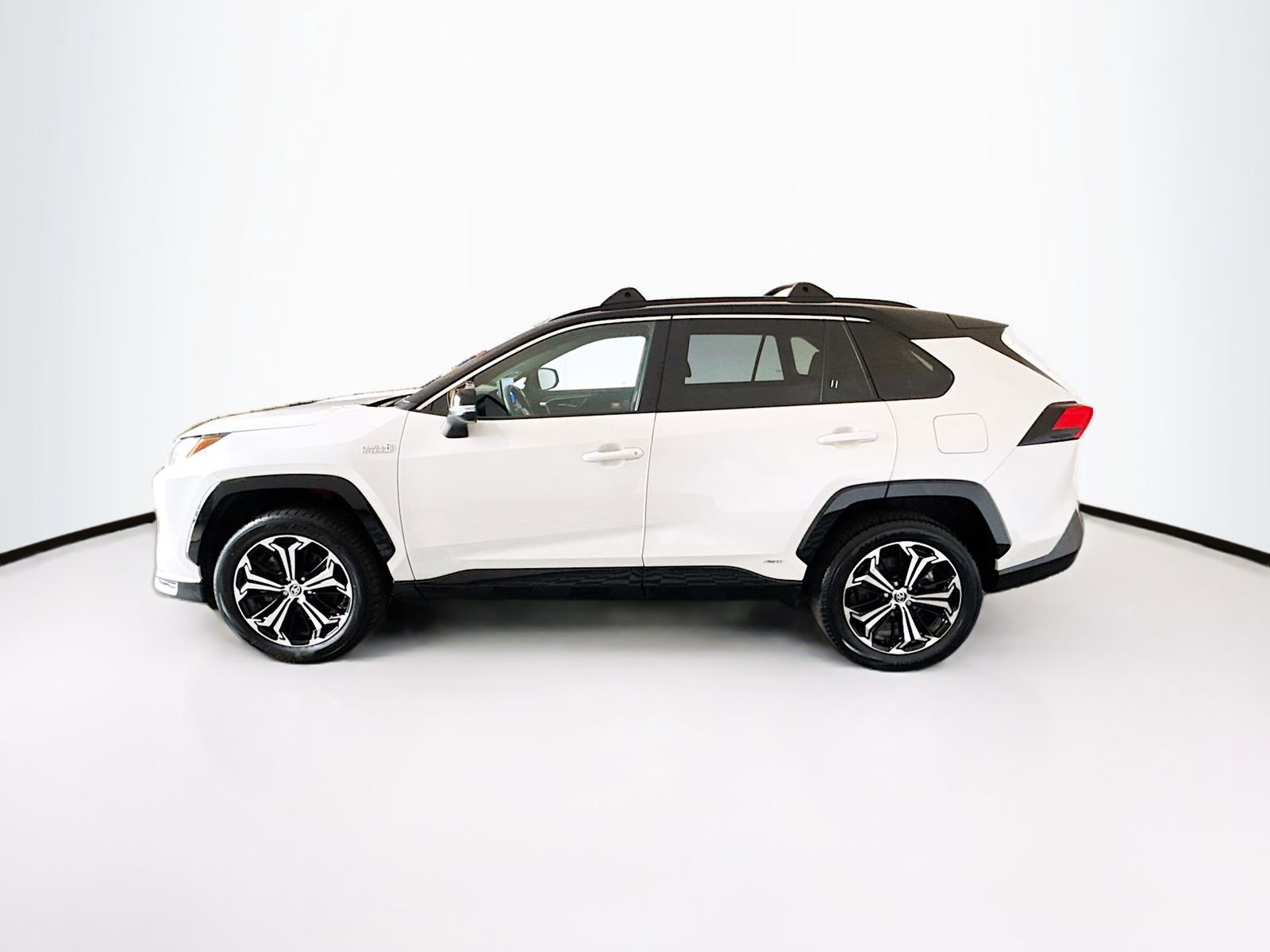 Certified 2024 Toyota RAV4 XSE w/ Weather Package image 4