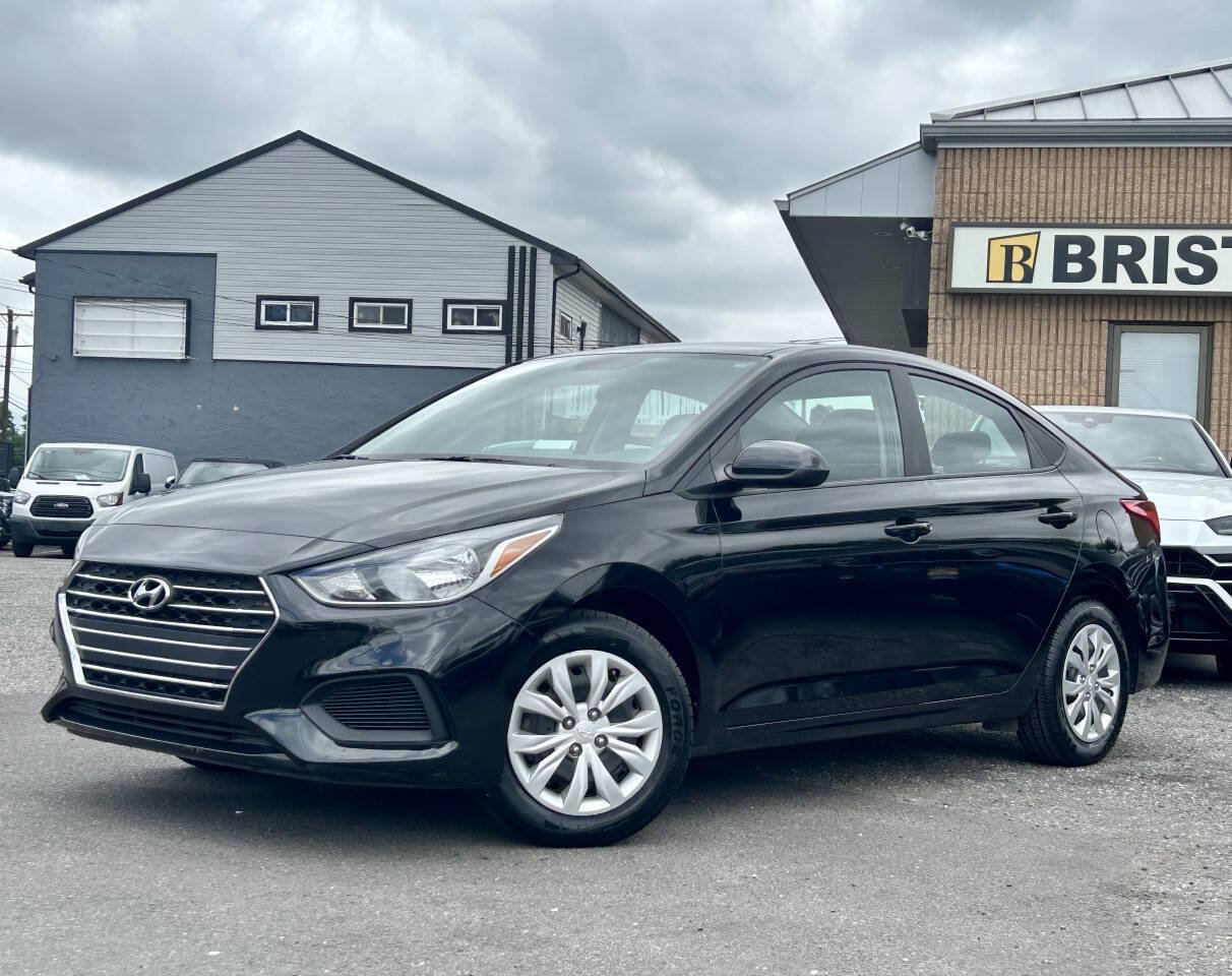 Used 2022 Hyundai Accent SE FWD image 25