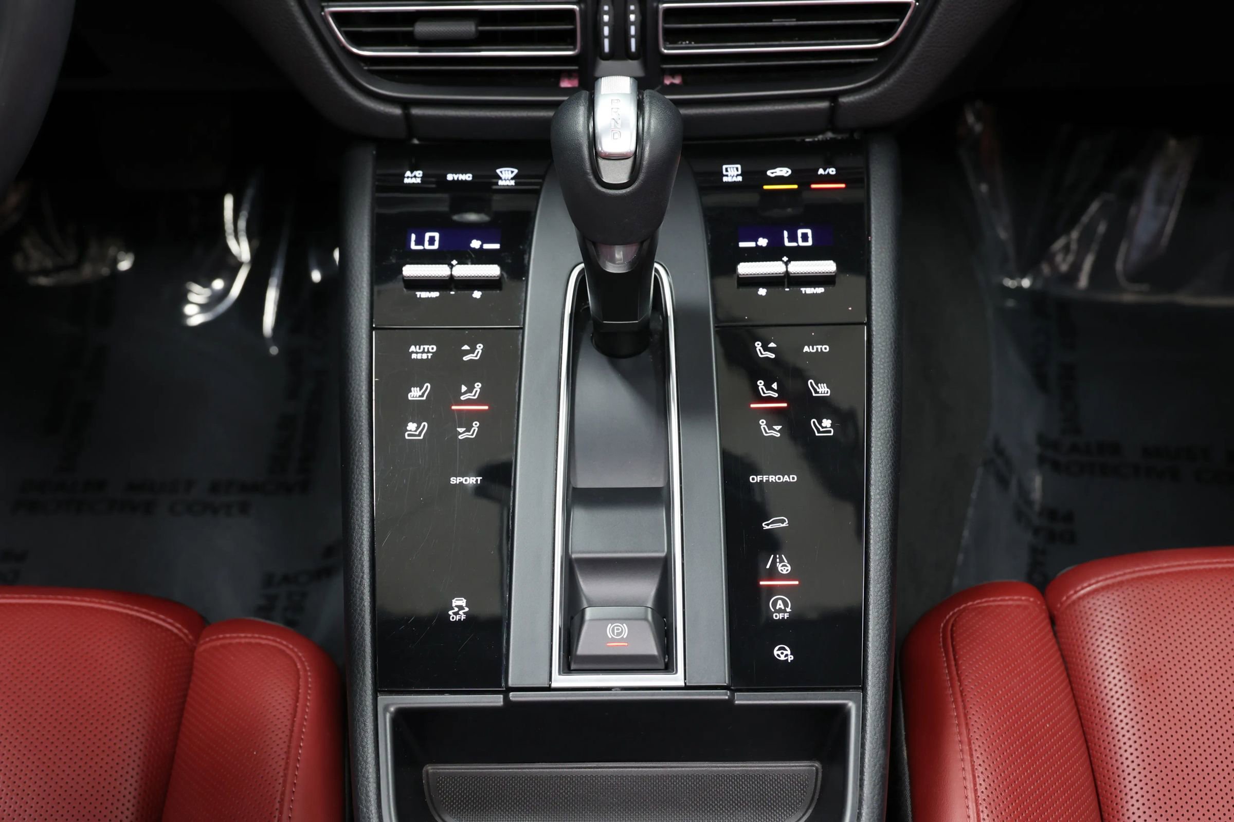 Used 2022 Porsche Macan image 33