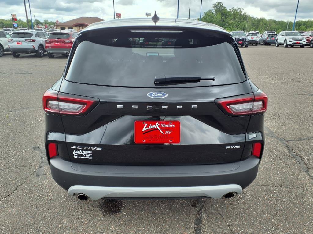 Used 2024 Ford Escape Active AWD/4WD image 4
