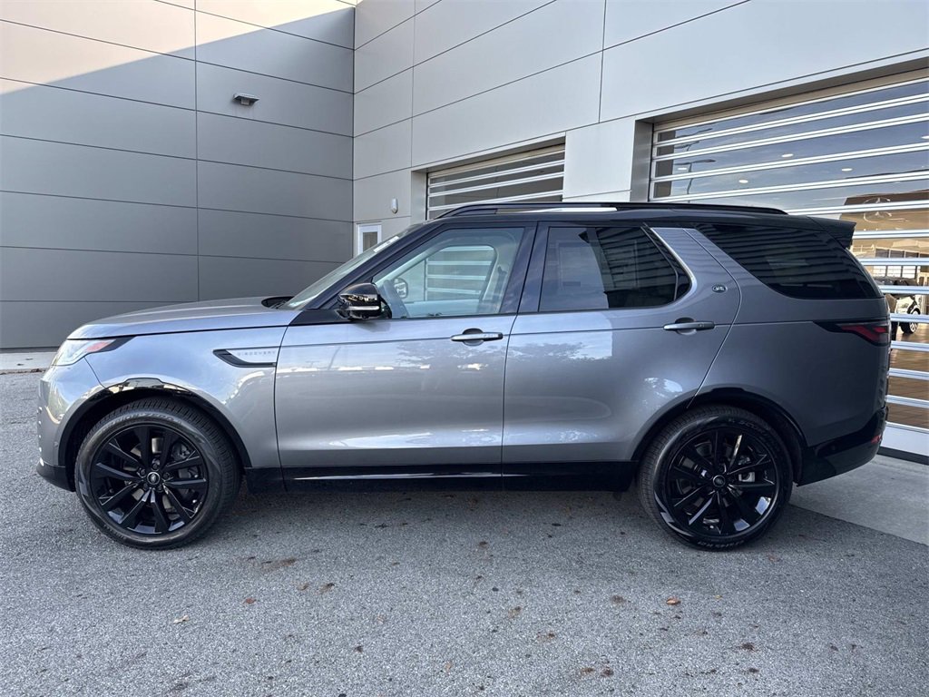 New 2026 Land Rover Discovery Limited Edition image 4