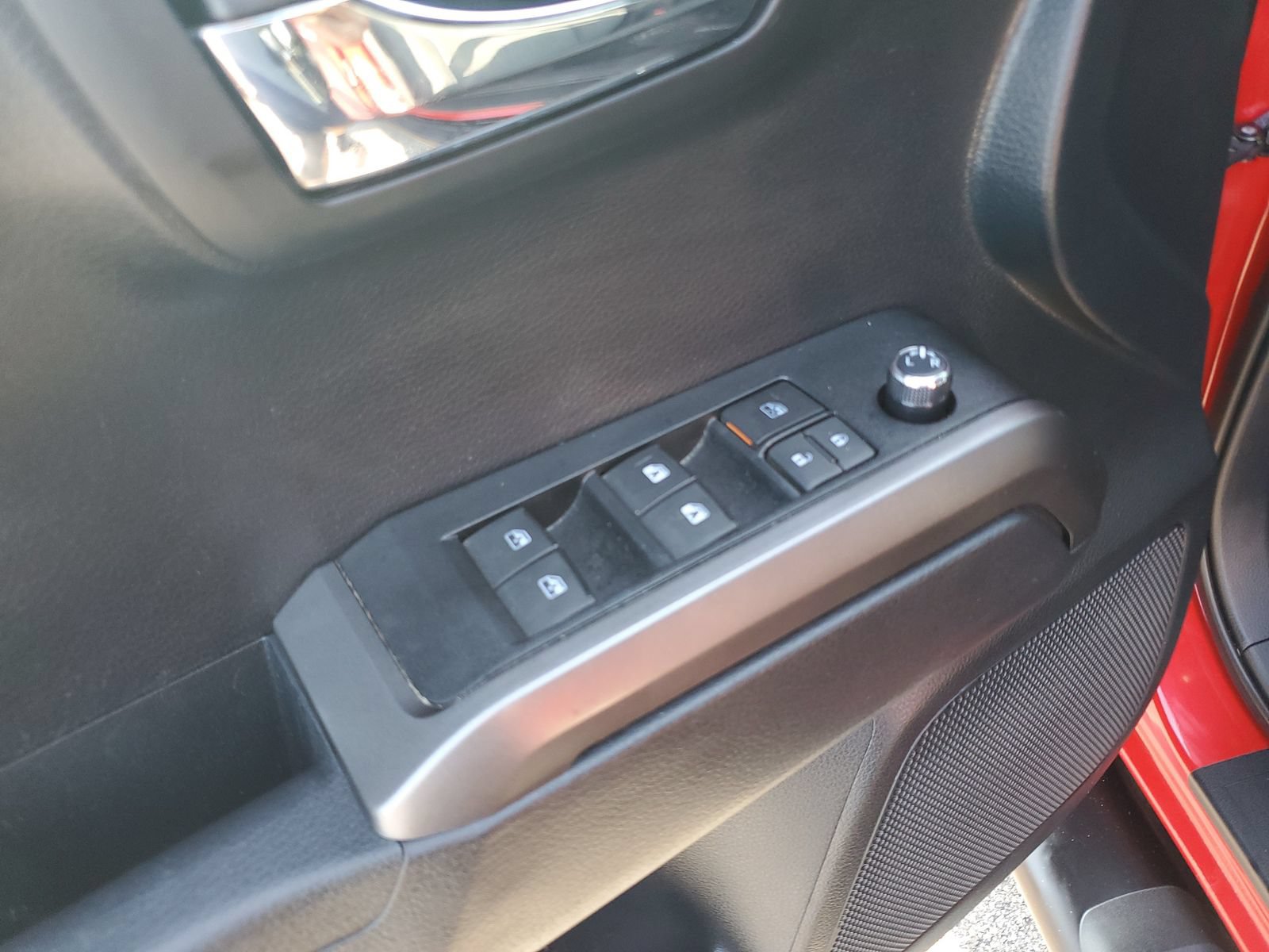 Certified 2018 Toyota Tacoma TRD Sport AWD/4WD image 20