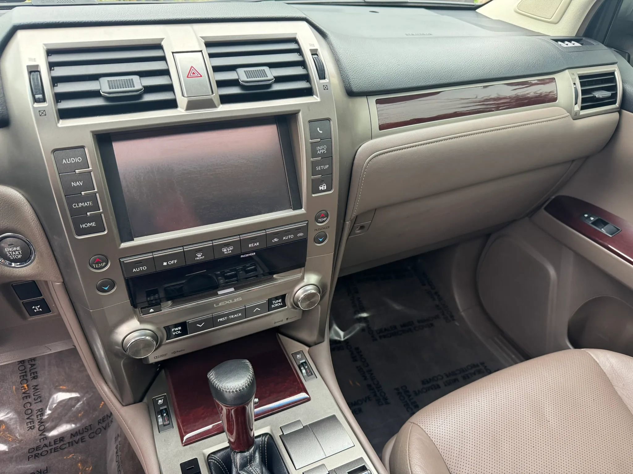 Used 2014 Lexus GX 460 w/ Premium Package AWD/4WD image 33