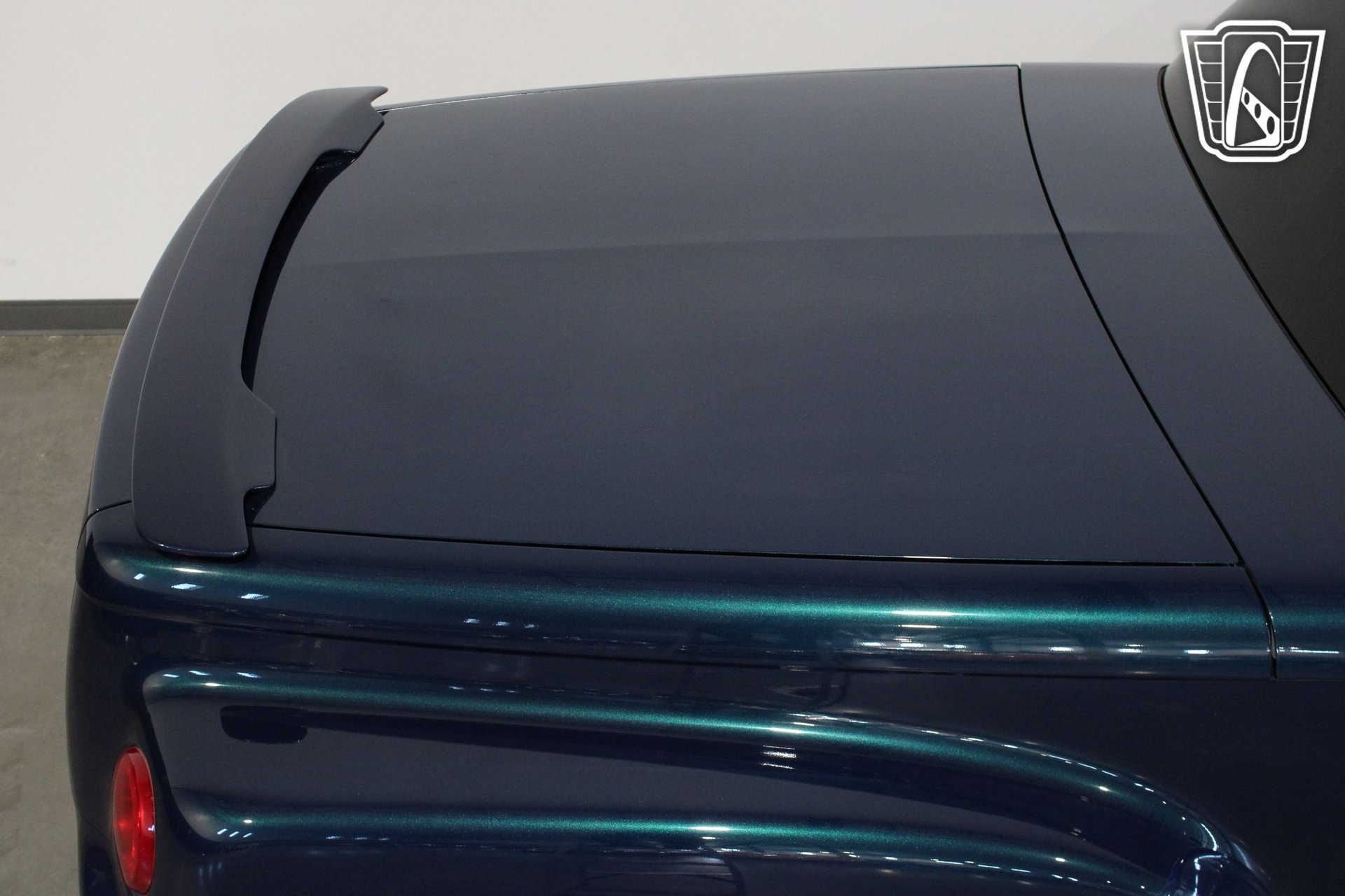 Used 2005 Chevrolet SSR w/ Preferred Equipment Group image 36