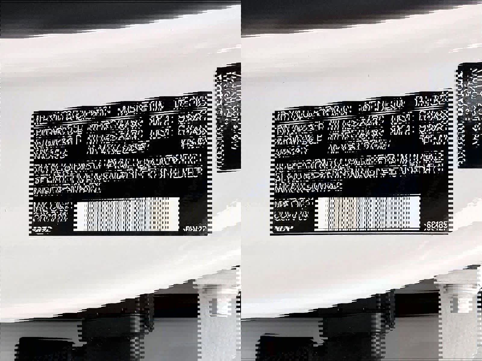 New 2025 Volvo EX30 Ultra w/ Protection Package Premier image 36