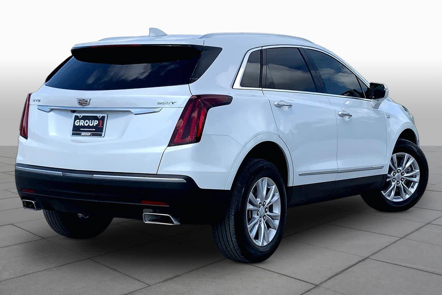 Used 2025 Cadillac XT5 Luxury w/ LPO, Floor Liner Package FWD image 13