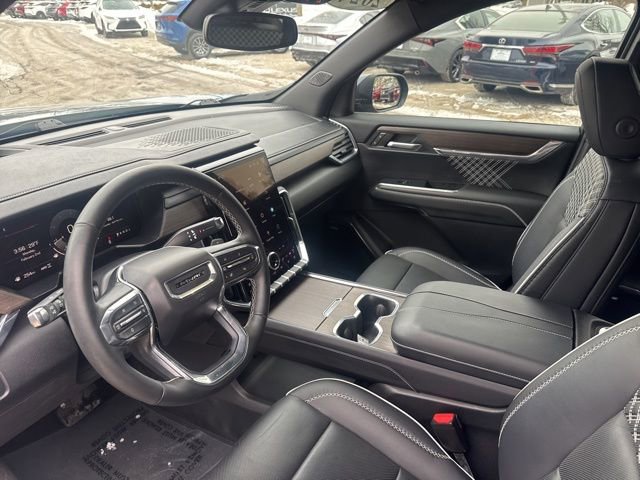 Used 2024 GMC Acadia Denali image 17