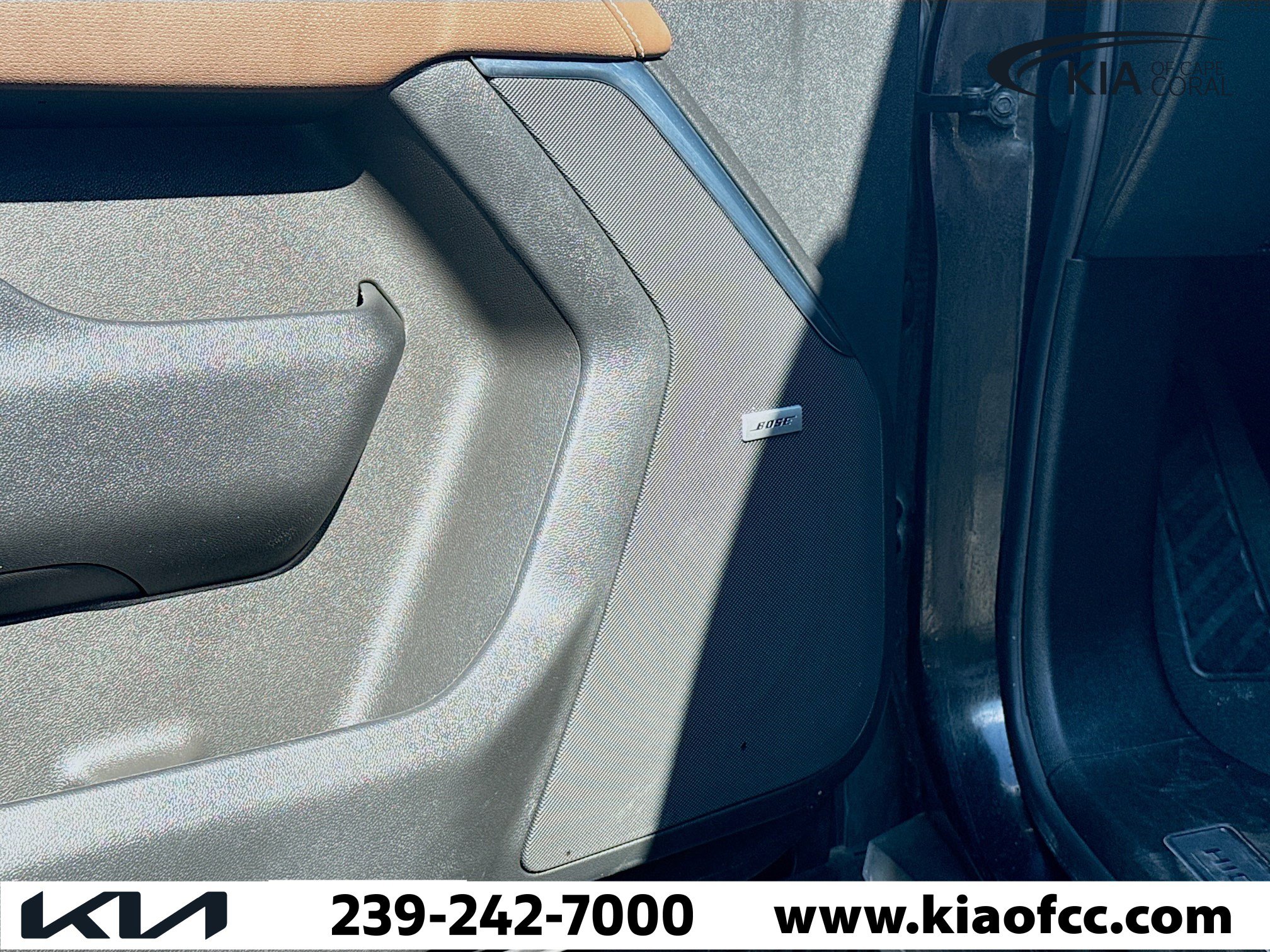 Used 2025 Chevrolet Suburban High Country image 24