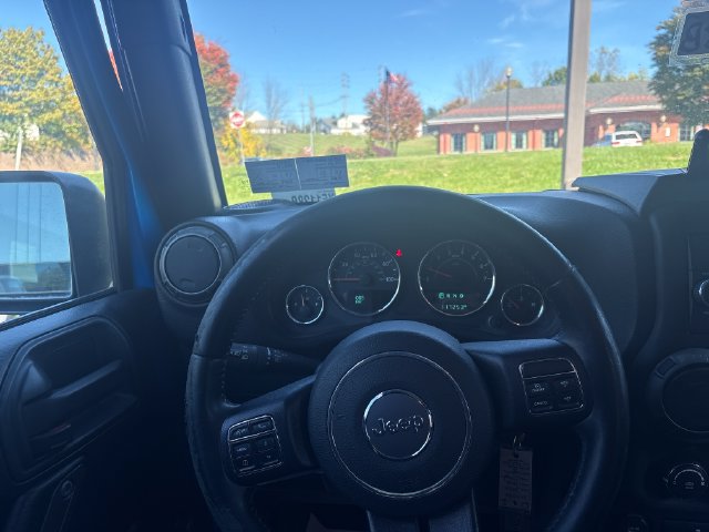 Used 2016 Jeep Wrangler Unlimited Sport w/ Connectivity Group AWD/4WD image 15