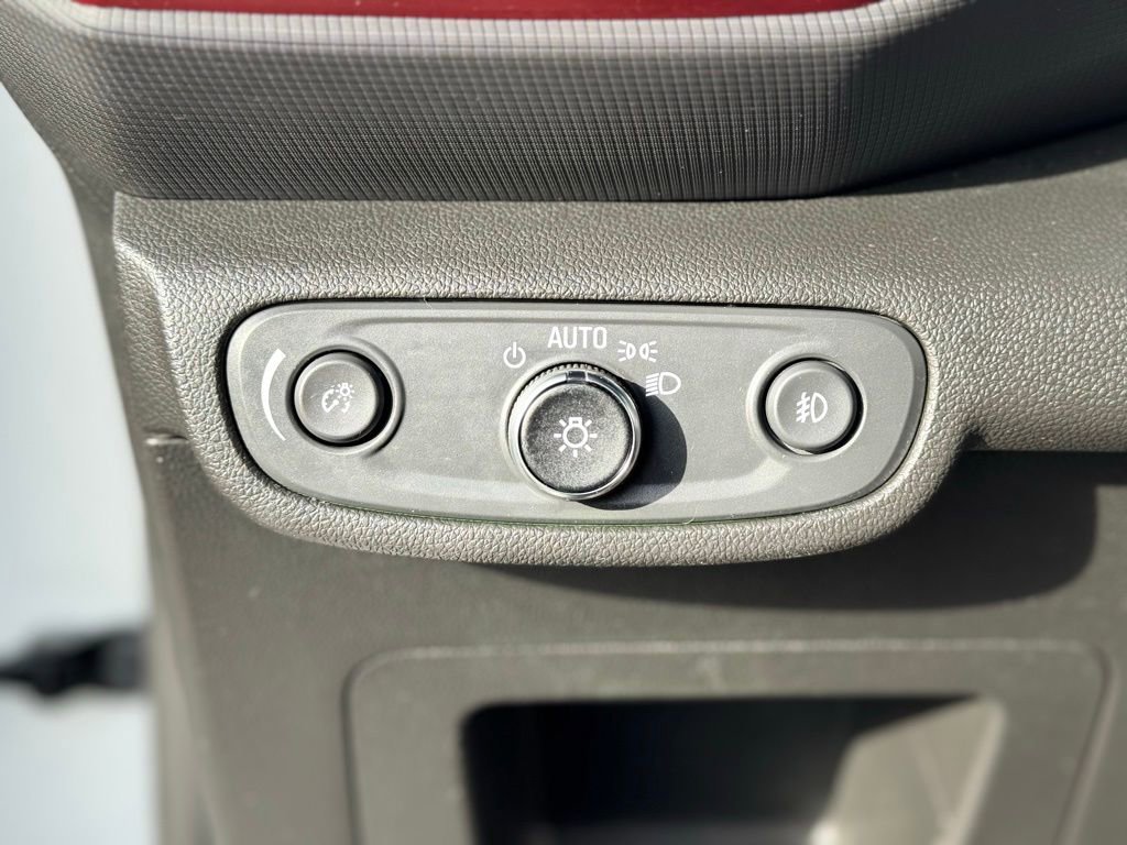 Used 2023 Chevrolet TrailBlazer RS image 21