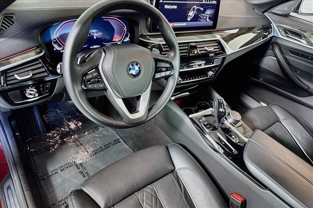 Used 2023 BMW 540i w/ Premium Package RWD image 9