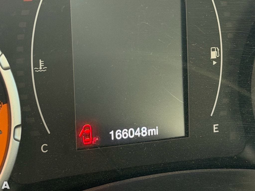 Used 2018 Jeep Renegade Latitude w/ Popular Equipment Group FWD image 7