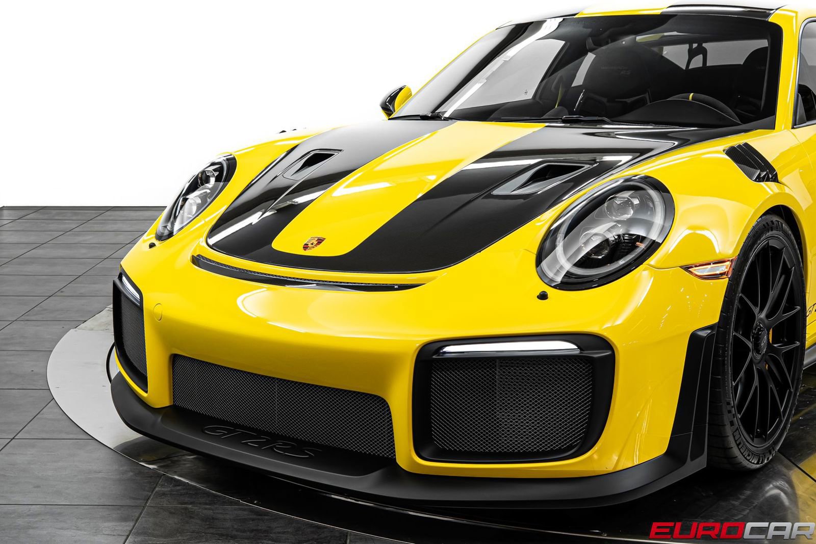 Used 2018 Porsche 911 GT2 RS RWD image 14