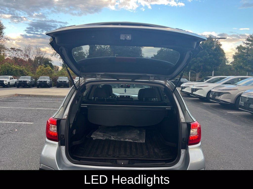 Used 2018 Subaru Outback 2.5i Limited AWD/4WD image 15