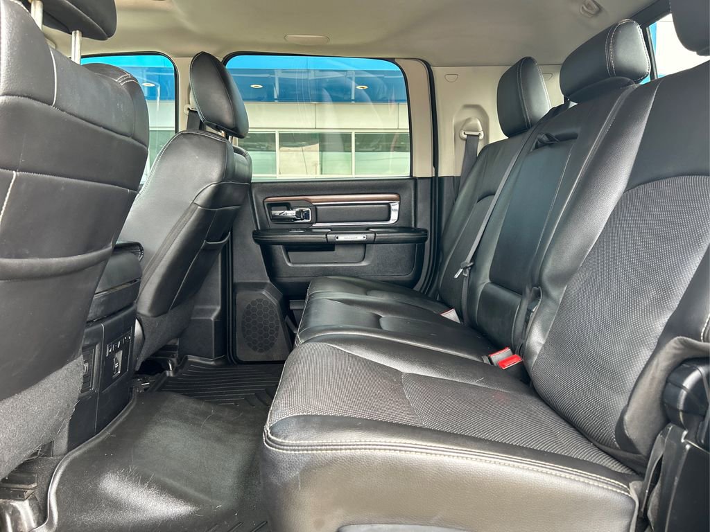 Used 2015 RAM 2500 Laramie w/ Black Appearance Group AWD/4WD image 10