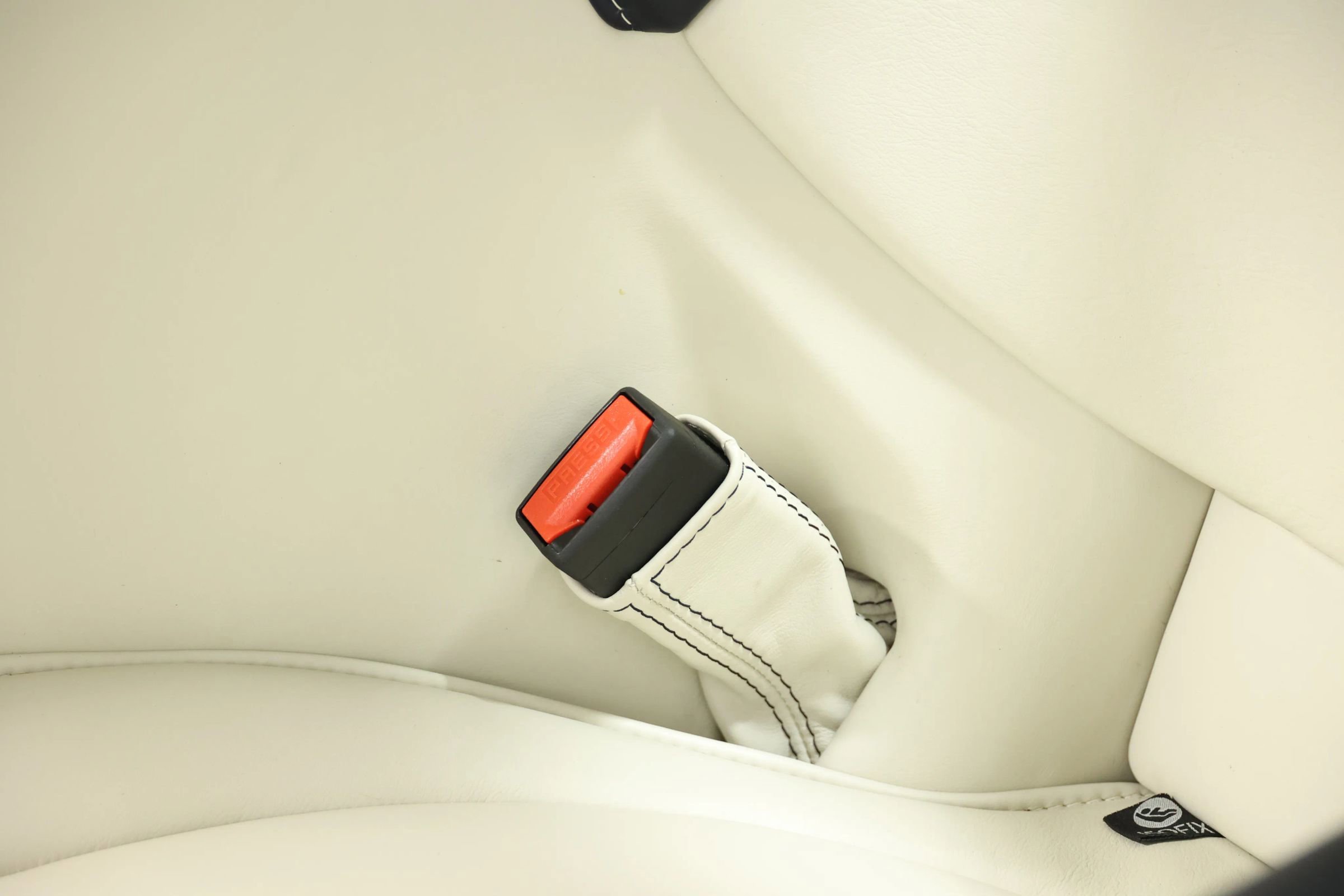 Used 2019 Aston Martin DB11 Coupe RWD image 54