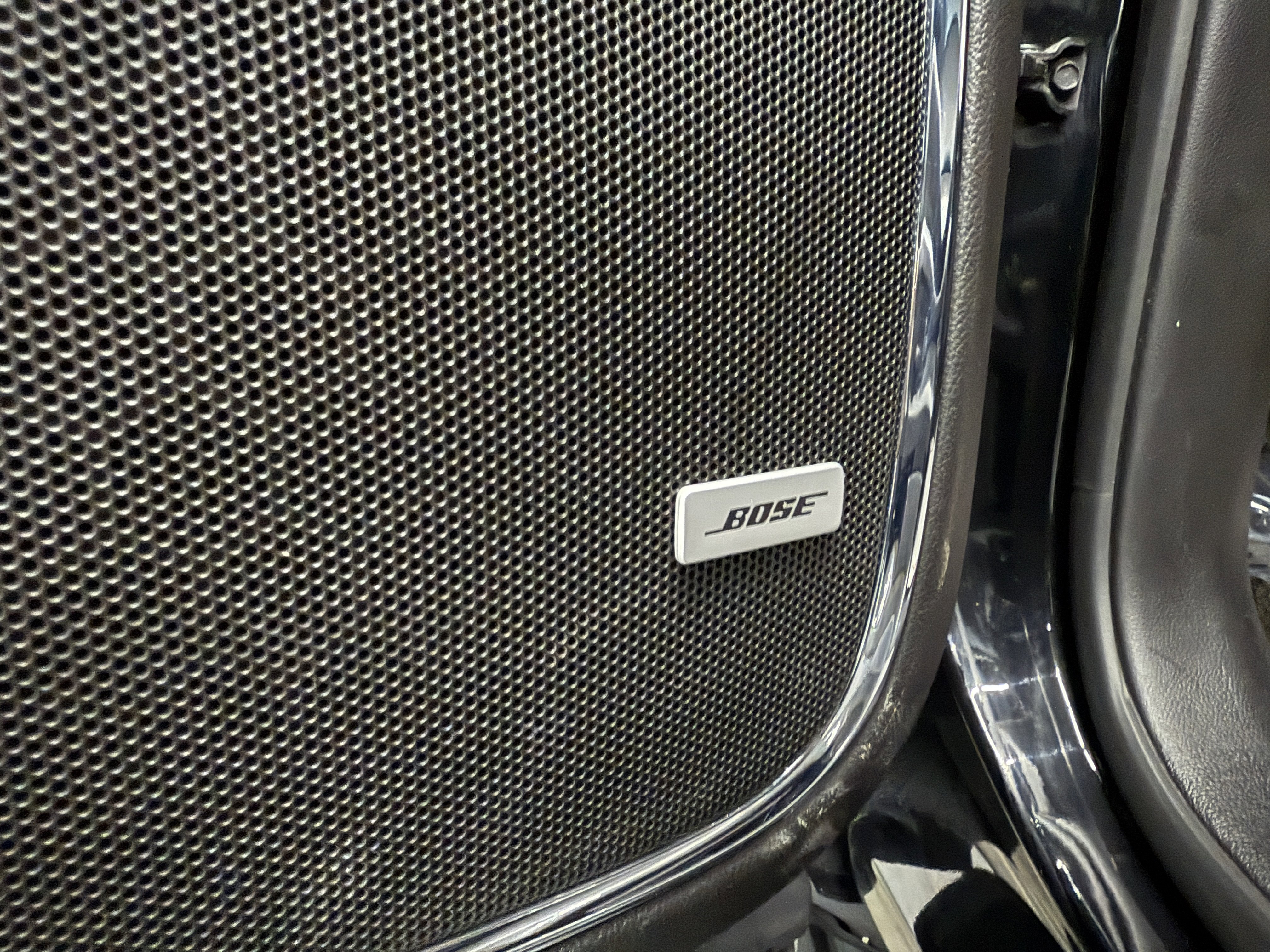 Used 2018 GMC Yukon SLT image 11