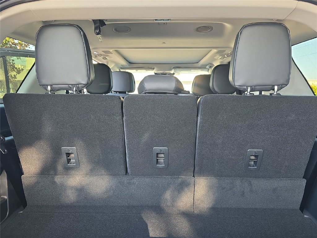 New 2026 Lincoln Navigator Reserve AWD/4WD image 9