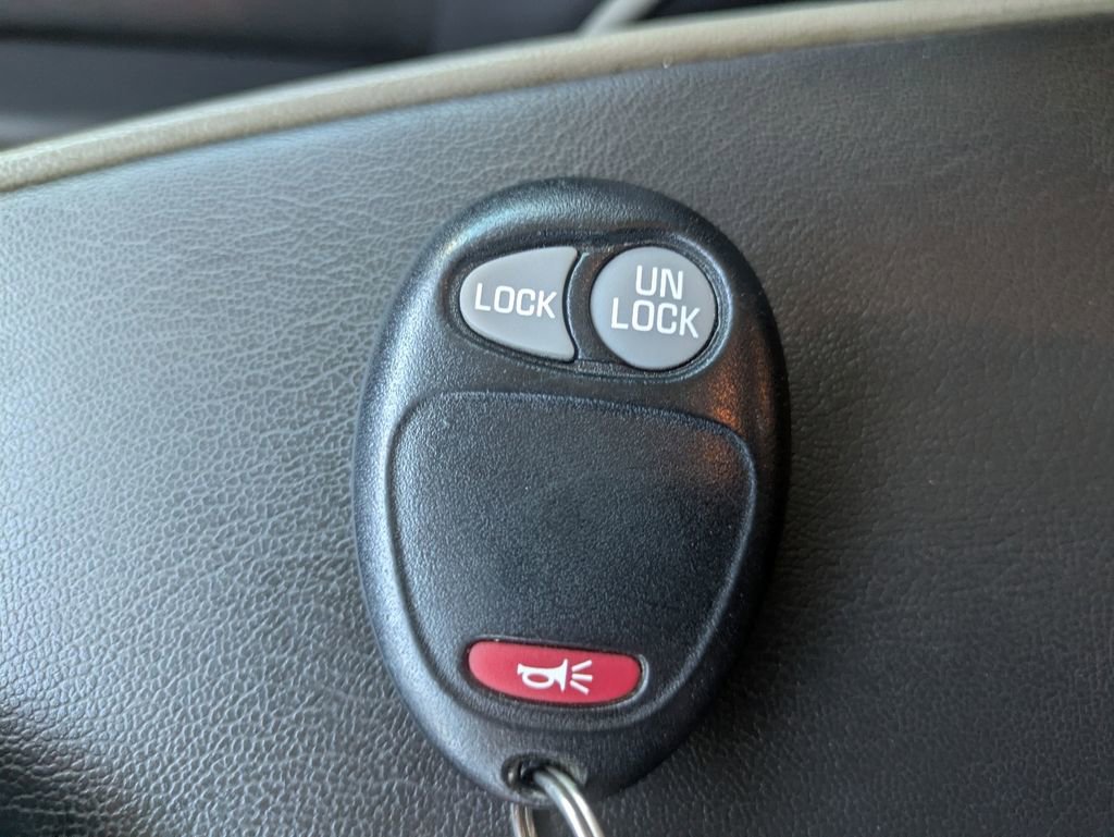 Used 2007 HUMMER H3 Luxury image 24