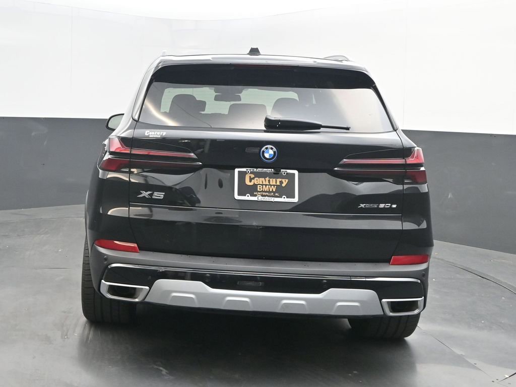 New 2026 BMW X5 xDrive50e w/ Premium Package AWD/4WD image 6