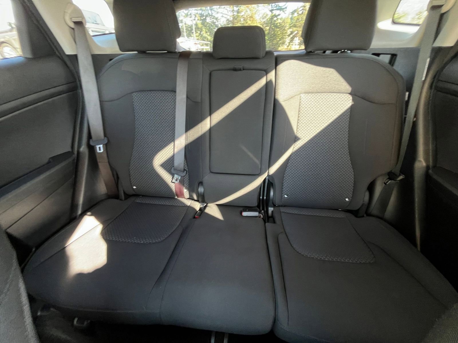 Used 2025 Kia Sportage LX image 38