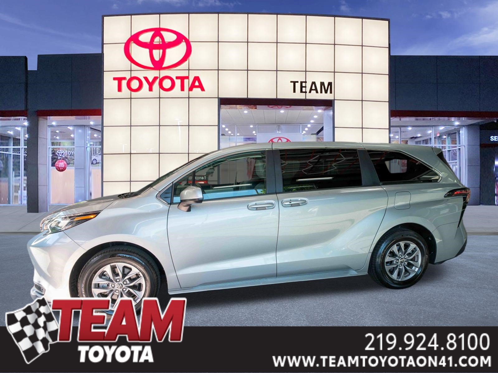 Used 2025 Toyota Sienna LE