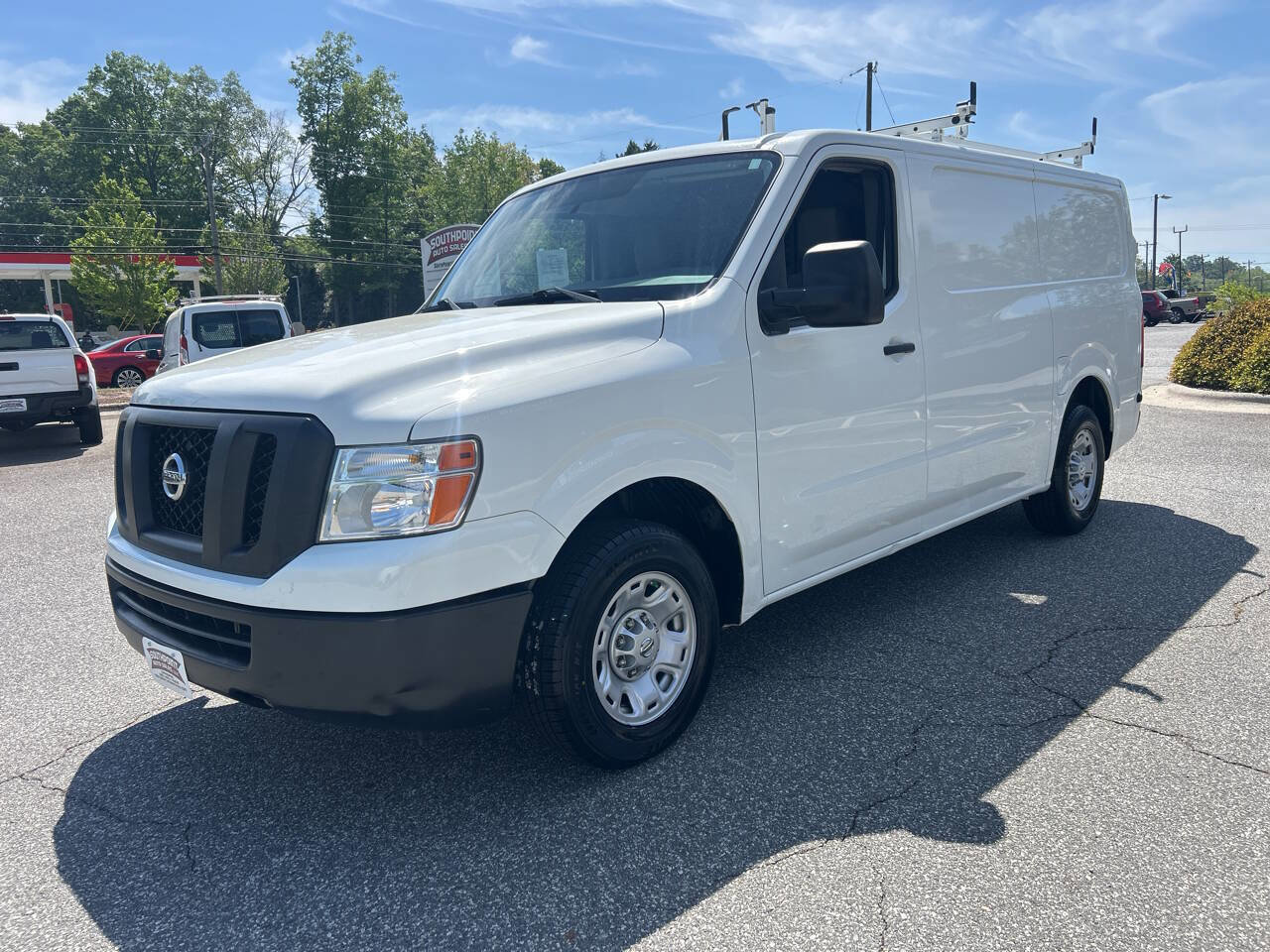 Used 2018 Nissan NV 2500 SV image 5