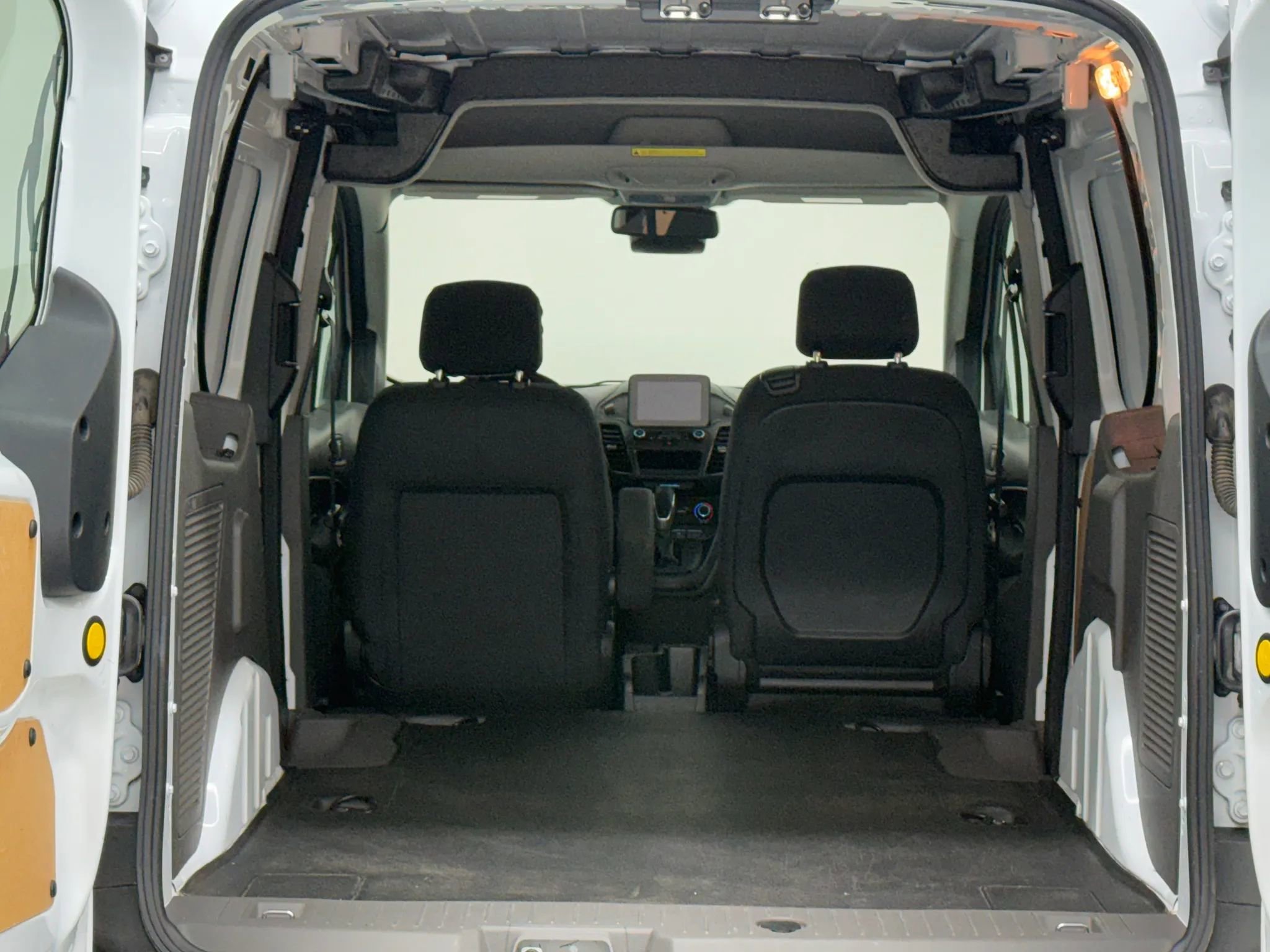 Used 2020 Ford Transit Connect XL image 31