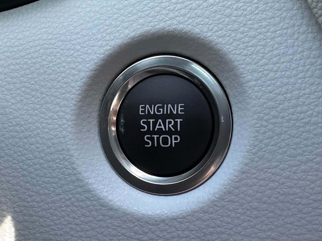 Used 2026 Toyota Corolla SE FWD image 27