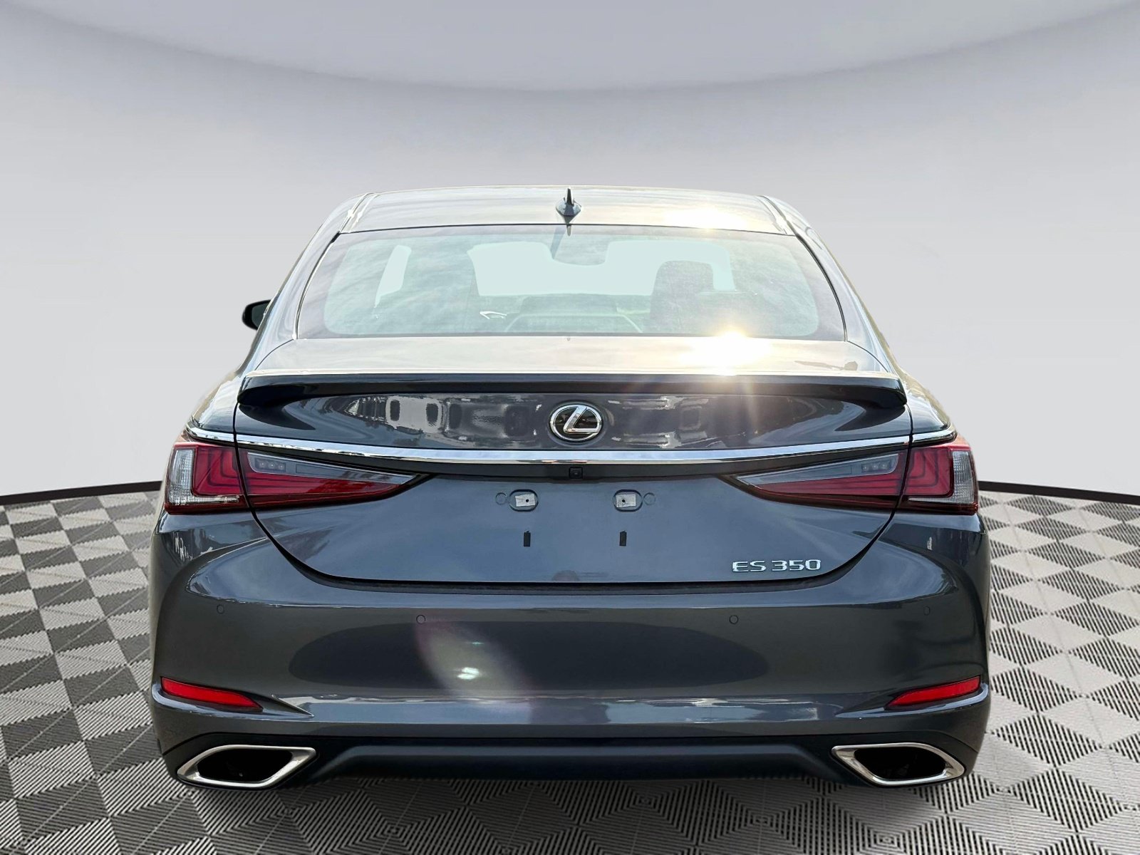 Used 2025 Lexus ES 350 w/ Premium Package FWD image 3