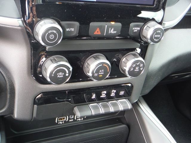 New 2026 RAM 1500 Express AWD/4WD image 26