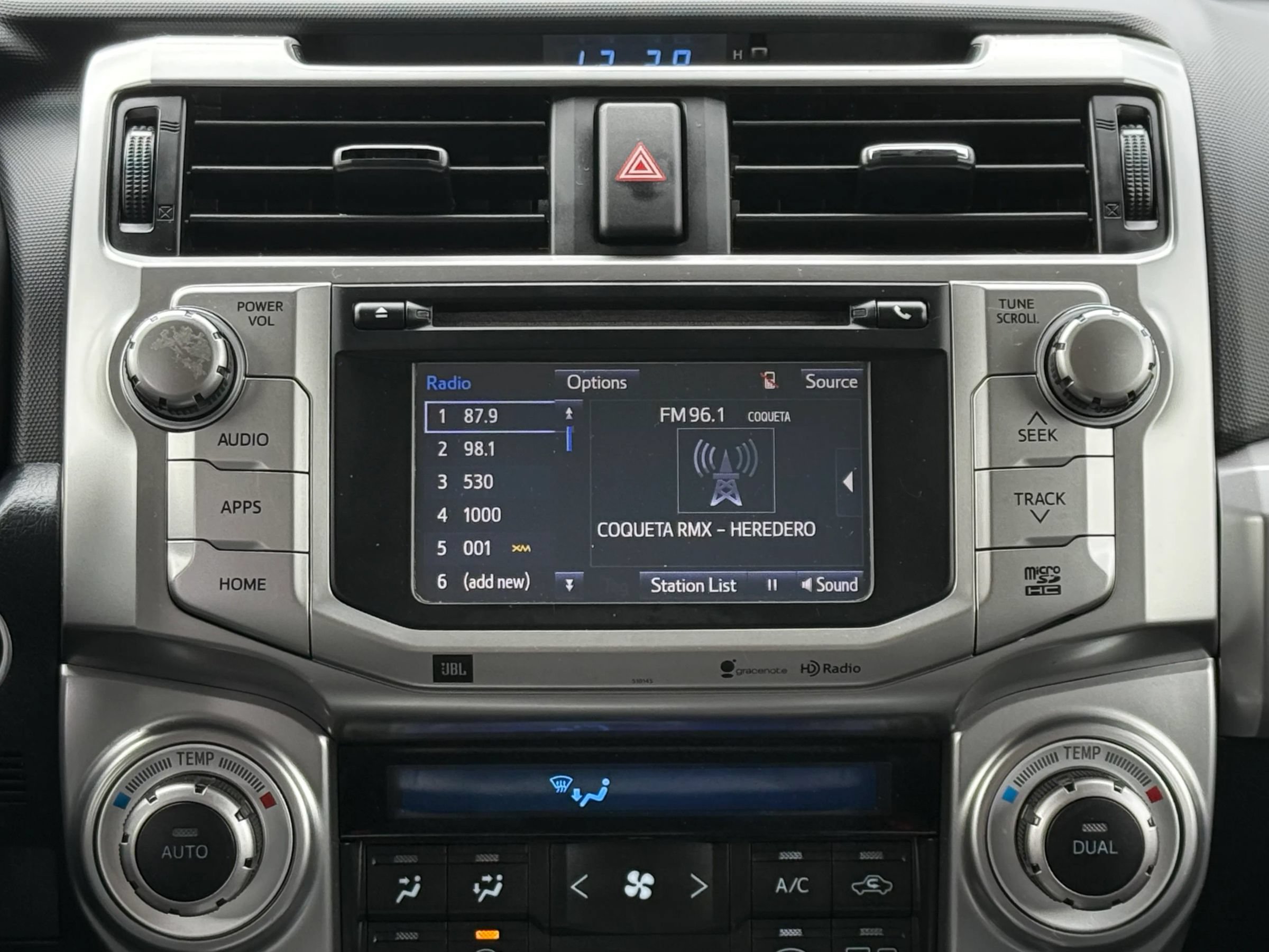 Used 2016 Toyota 4Runner Limited AWD/4WD image 34