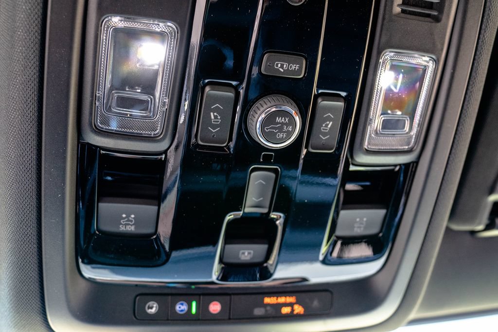 New 2026 Chevrolet Tahoe Premier w/ Sun And Tow Package AWD/4WD image 33