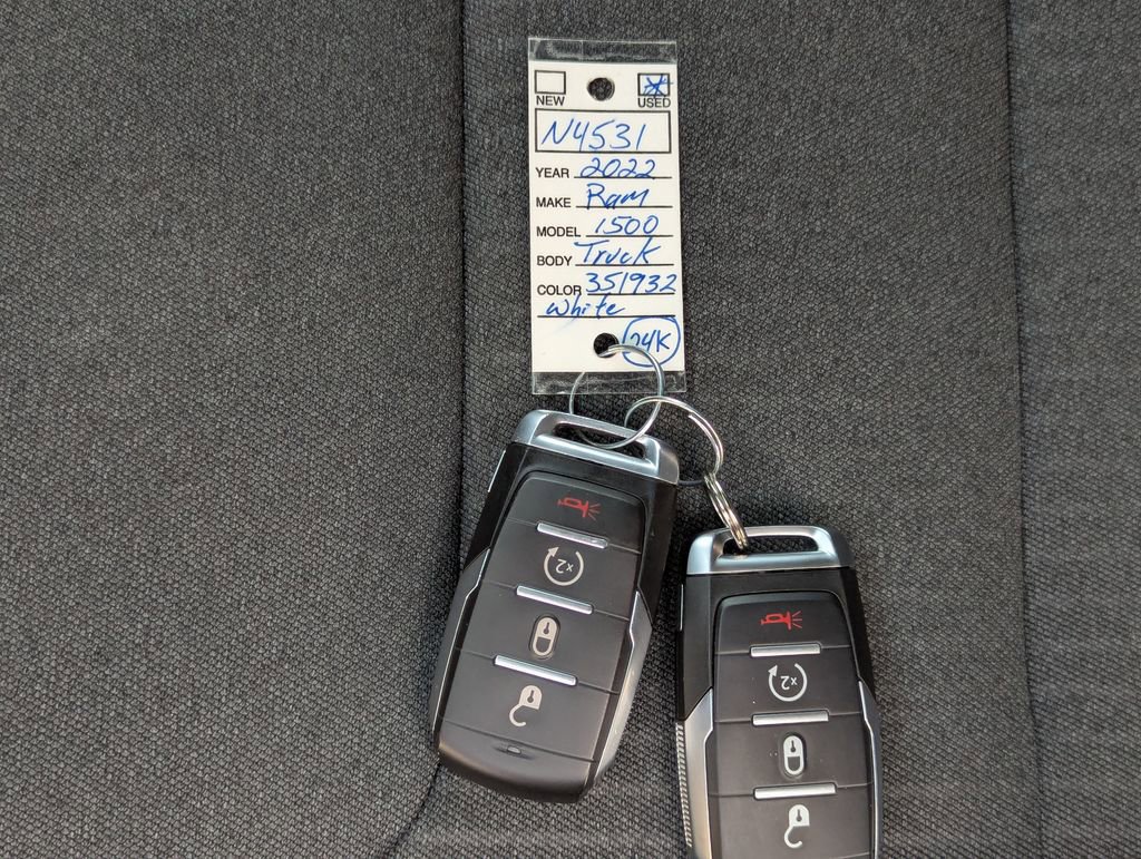Used 2022 RAM 1500 Big Horn AWD/4WD image 40