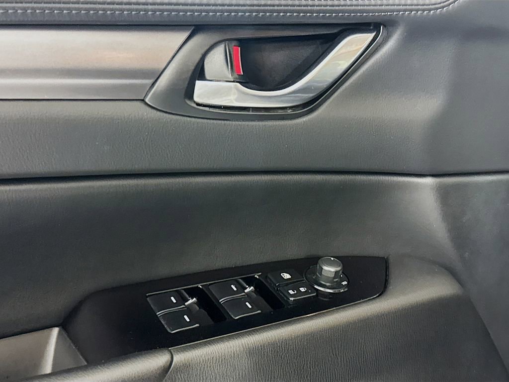 Used 2025 MAZDA CX-5 AWD 2.5 S w/ Preferred Package image 19