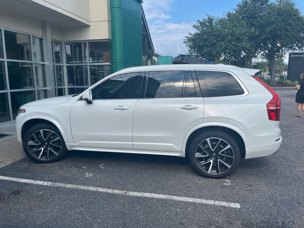 Used 2022 Volvo XC90 T6 Momentum w/ Advanced Package AWD/4WD image 8