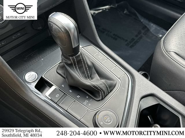 Used 2021 Volkswagen Tiguan SE w/ Panoramic Sunroof Package AWD/4WD image 34