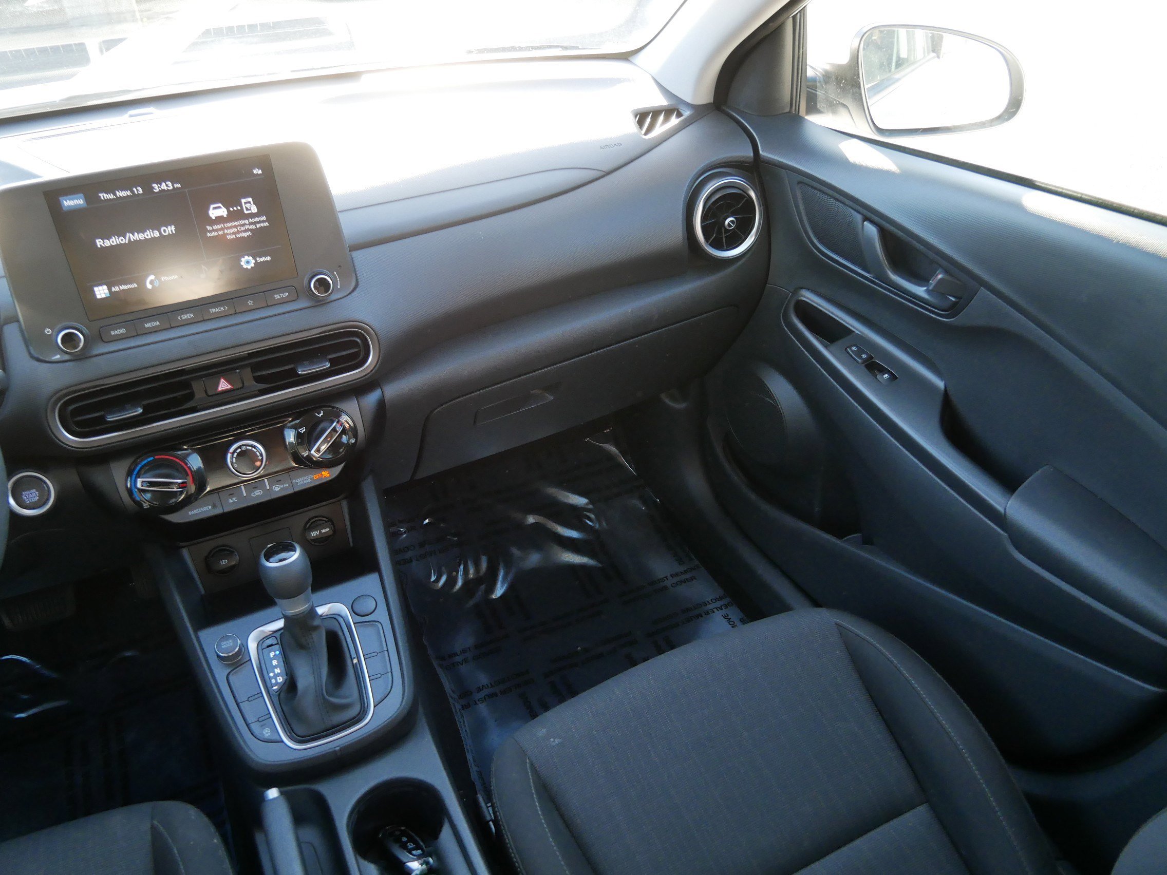 Used 2023 Hyundai Kona SEL image 11