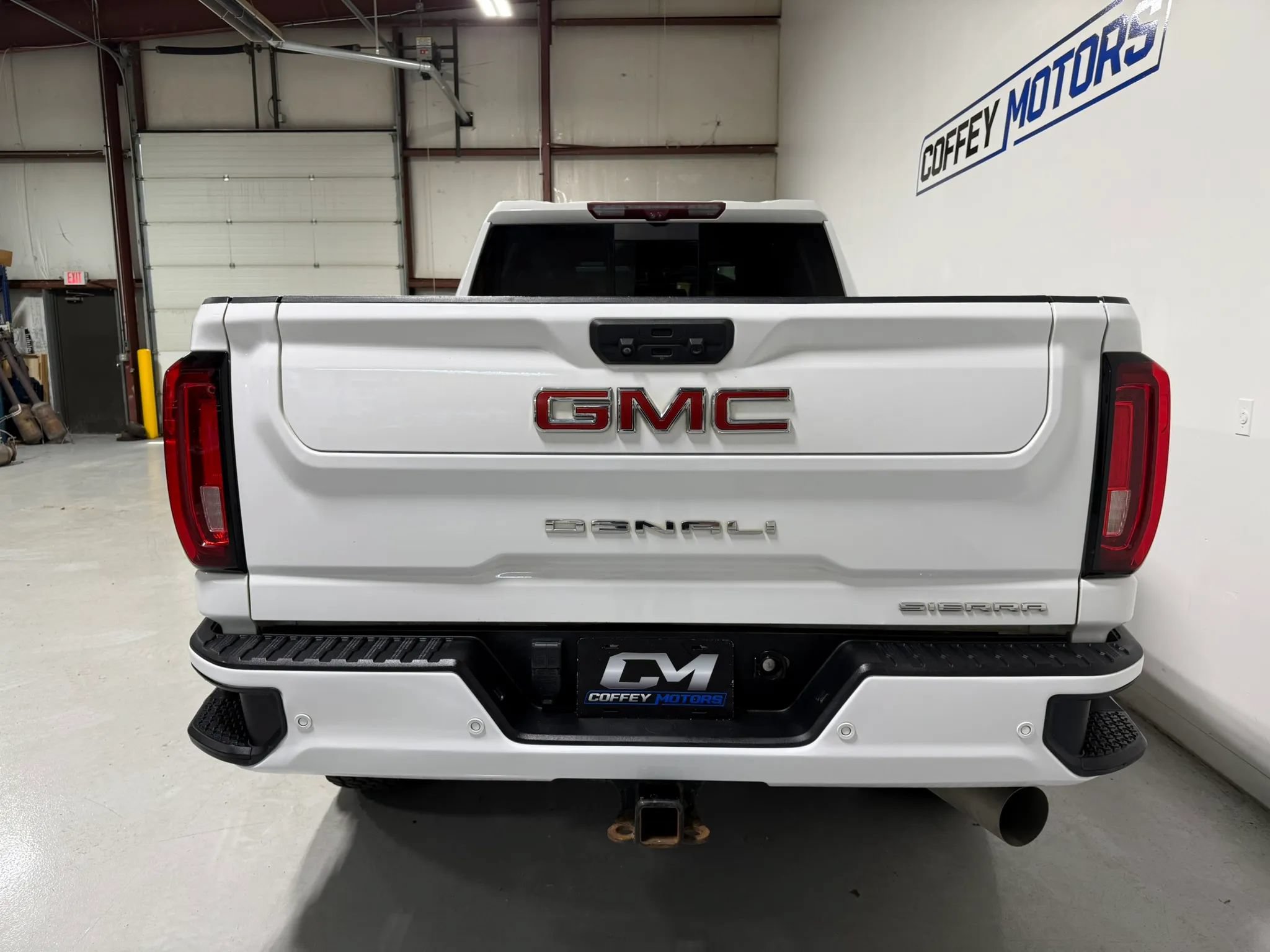 Used 2022 GMC Sierra 2500 Denali w/ Denali Ultimate Package AWD/4WD image 5