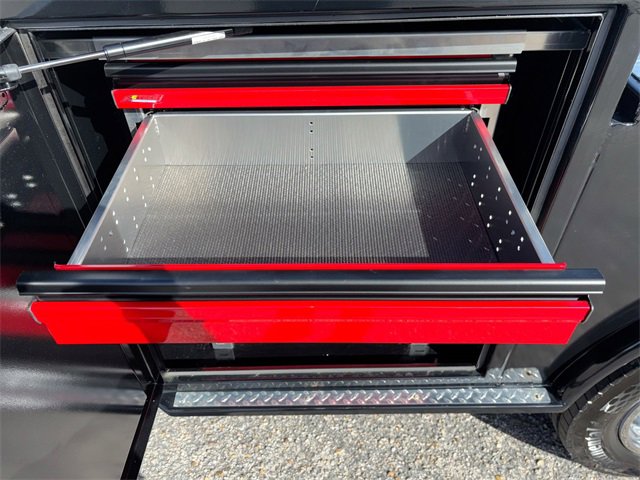 New 2025 Ford F550 4x4 Crew Cab Super Duty image 16