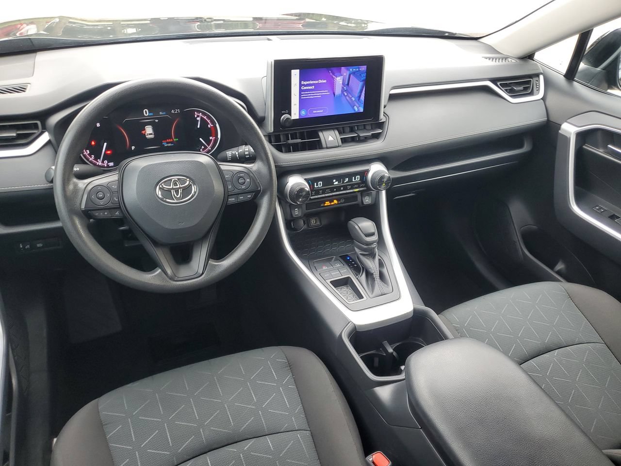 Used 2024 Toyota RAV4 XLE FWD image 12