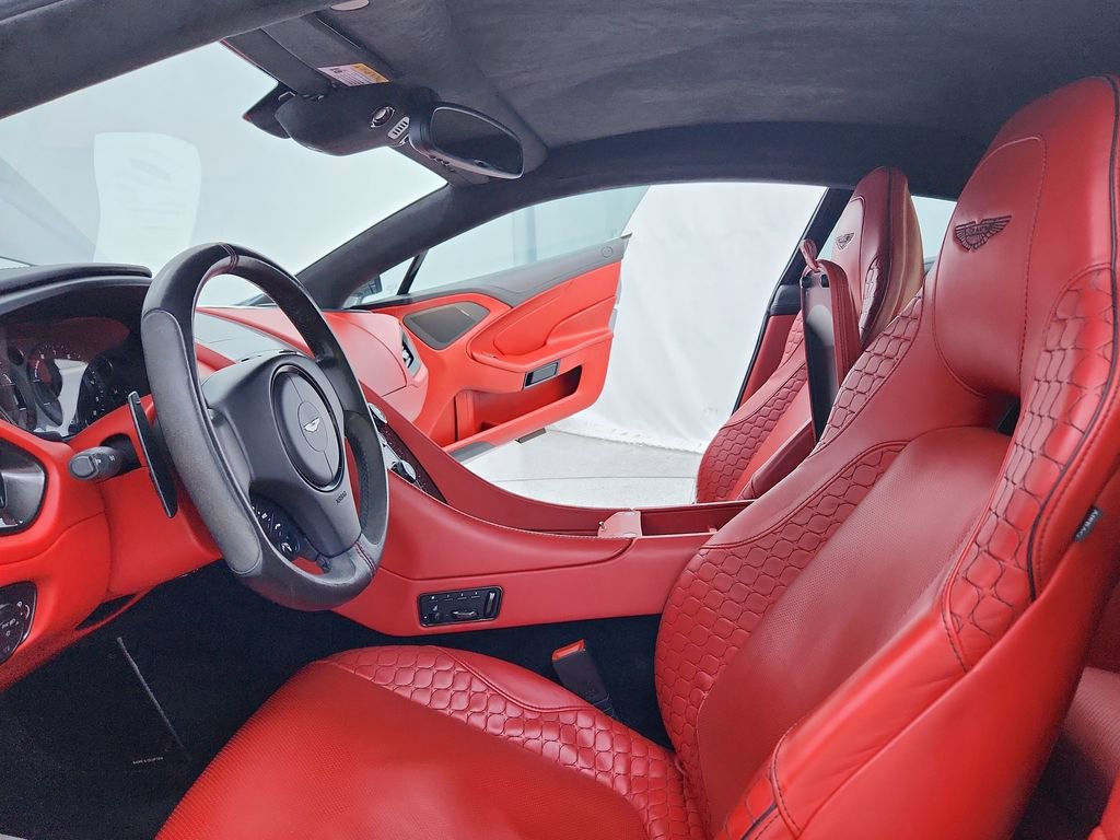 Used 2014 Aston Martin Vanquish Coupe image 19