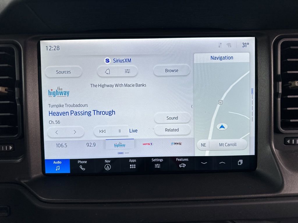 Used 2025 Ford Bronco Badlands image 9