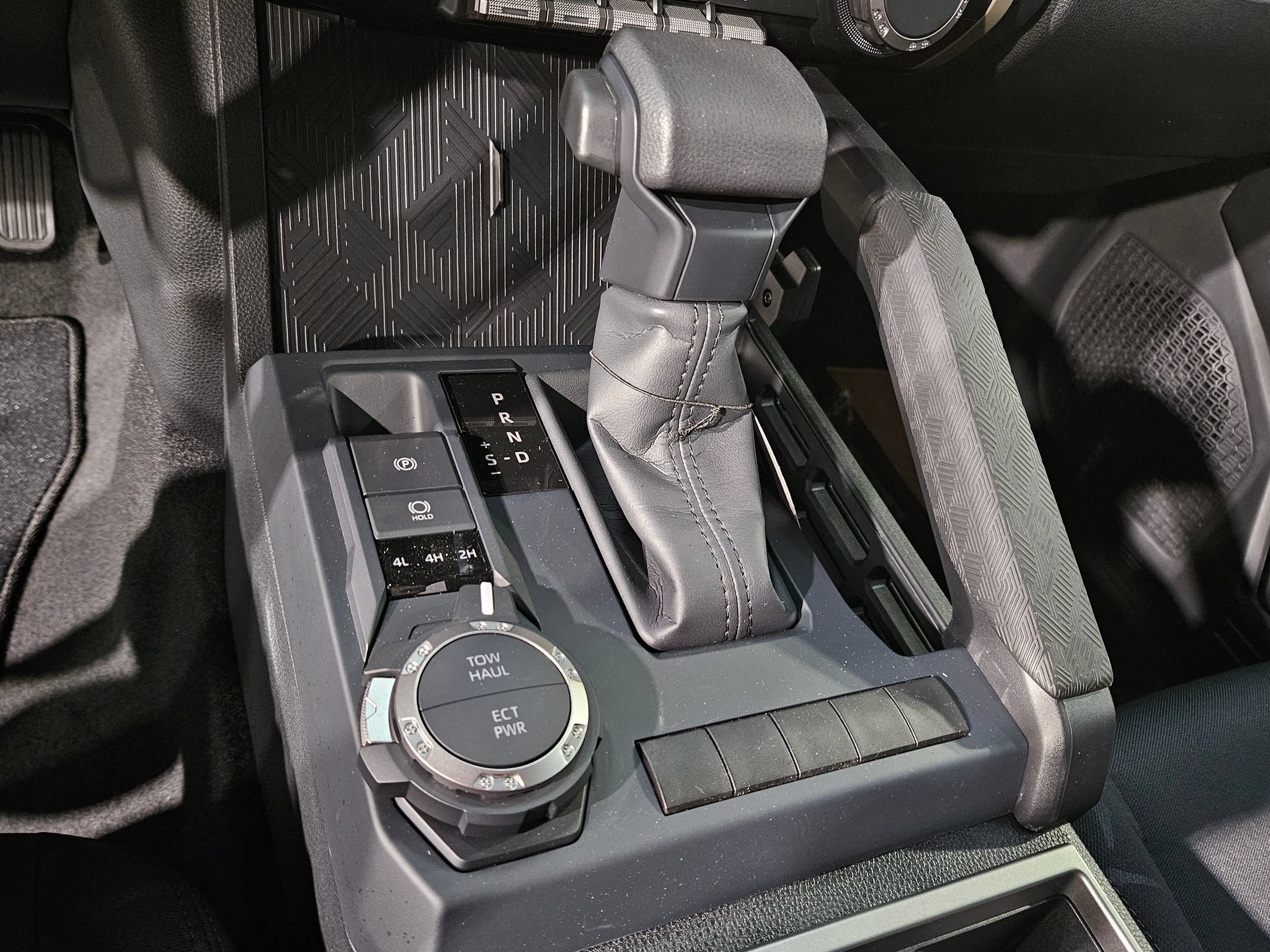 New 2026 Toyota Tacoma SR5 AWD/4WD image 18