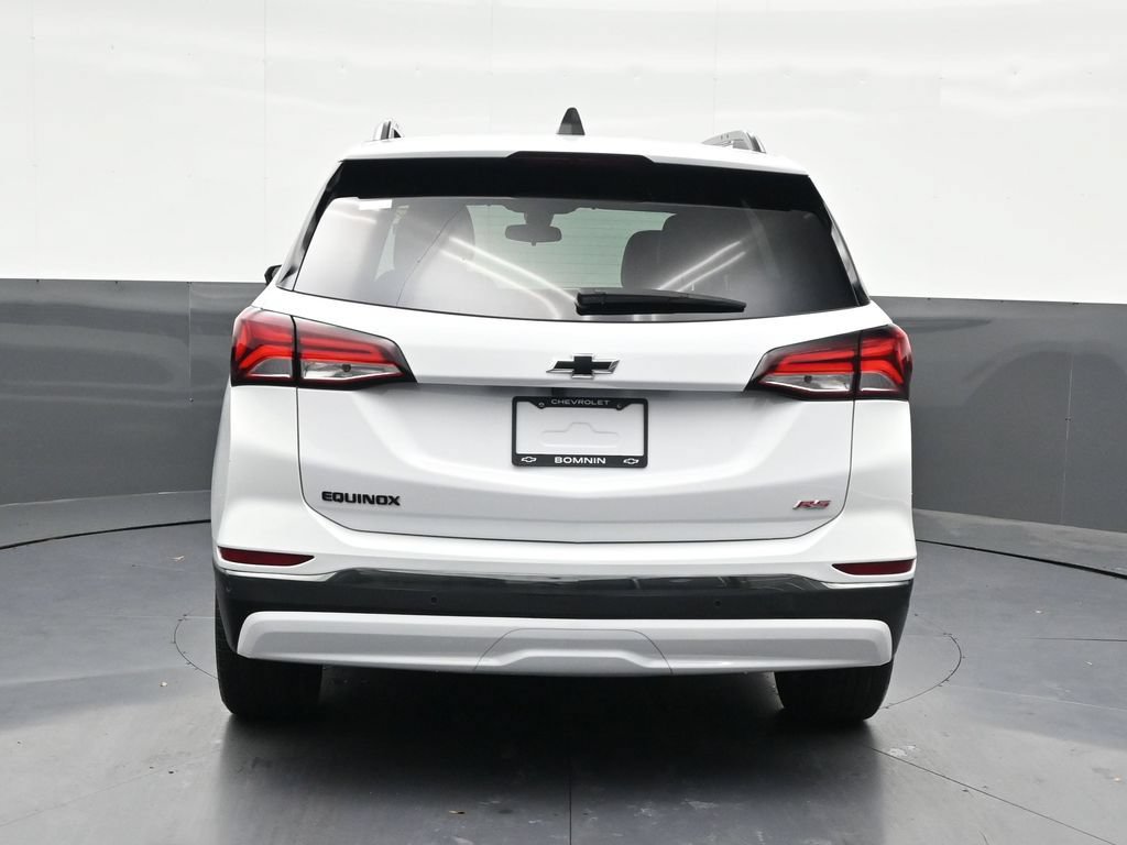 Used 2023 Chevrolet Equinox RS FWD image 4